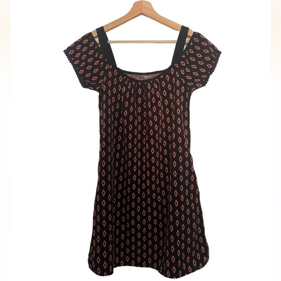 XHILARATION PATTERNED DRESS SIZE SMALL - Picture 5 of 5